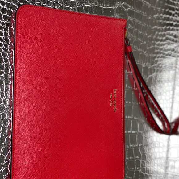 Red Kate Spade Saffiano Leather clutch! 8 1/2 X 6! - Picture 2 of 3